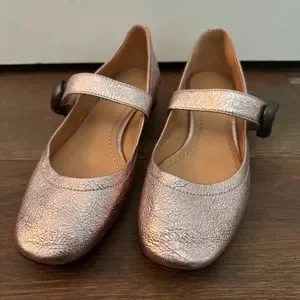 Coach Lexi Mary Jane Metallic Pink Flats size 6
